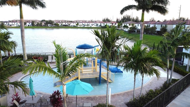 10315 W 32nd Ln, Hialeah, FL 33018 - water view featuring nearby suburban area