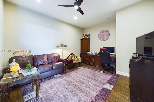 living area featuring visible vents, baseboards, recessed lighting, a ceiling fan, and wood finished floors