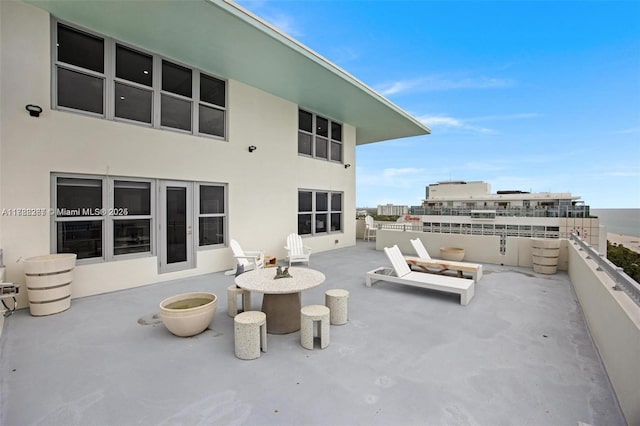 2899 Collins Ave Pha, Pha, Miami Beach, FL 33140 - view of patio