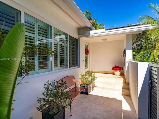 5510 San Vicente St, Coral Gables, FL 33146 - balcony with a porch