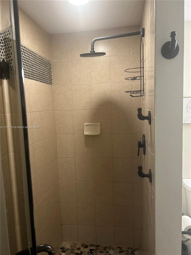 511 Lucerne Ave Unit 408, Lake Worth, FL 33460 - full bath featuring a stall shower