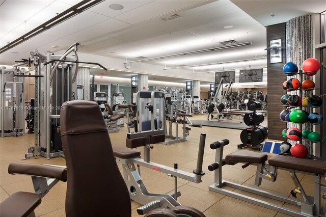 21055 Yacht Club Dr Unit 3101, Aventura, FL 33180 - exercise room with visible vents
