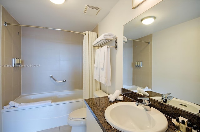 2889 Mcfarlane Rd Unit 1601, Coconut Grove, FL 33133 - full bath featuring shower / tub combo, vanity, and tile patterned flooring