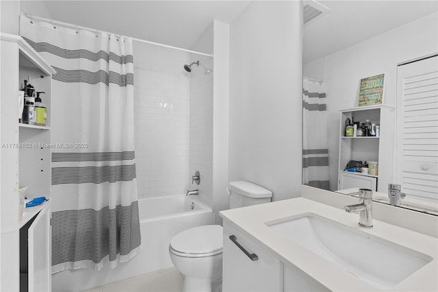 full bathroom with toilet, vanity, visible vents, and shower / tub combo with curtain