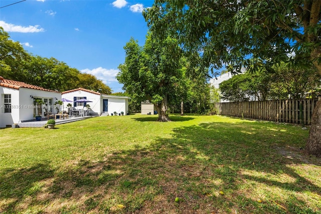 55 NE 87th St, El Portal, FL 33138 - view of yard featuring fence