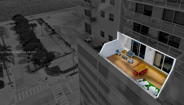 1200 Brickell Bay Dr Unit 1404, Miami, FL 33131 - interior space