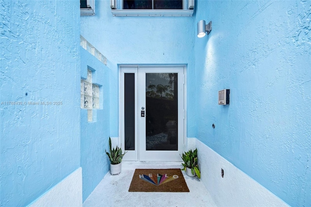 381 Franklin St, Hollywood, FL 33019 - property entrance featuring stucco siding