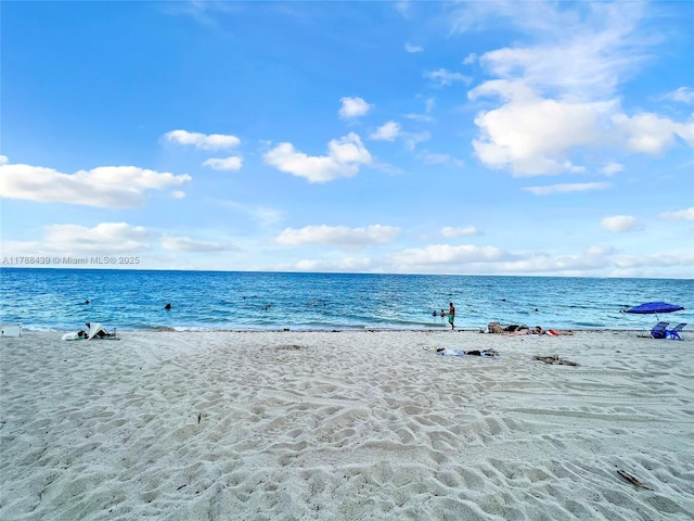 381 Franklin St, Hollywood, FL 33019 - view of water feature featuring a beach view