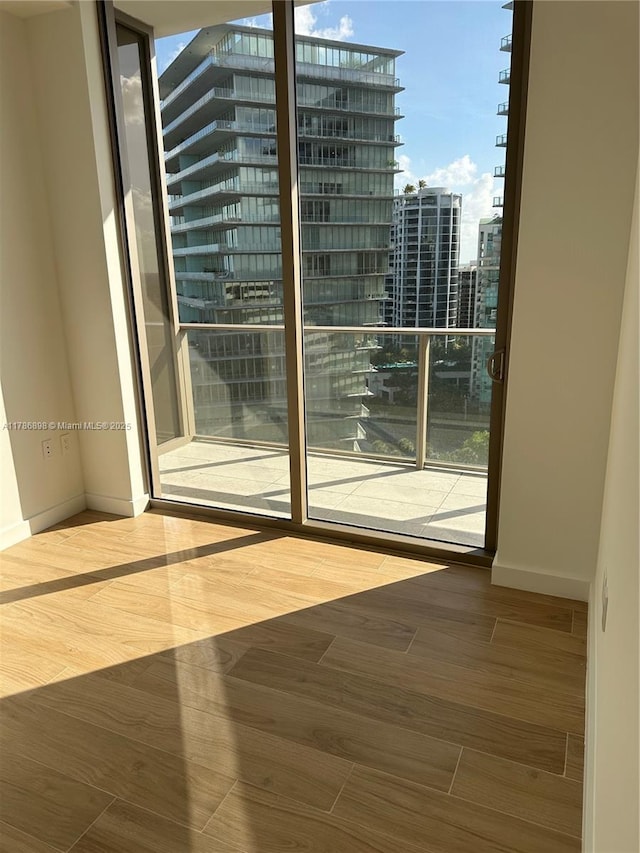 2655 S Bayshore Dr Unit 1607, Miami, FL 33133 - view of balcony