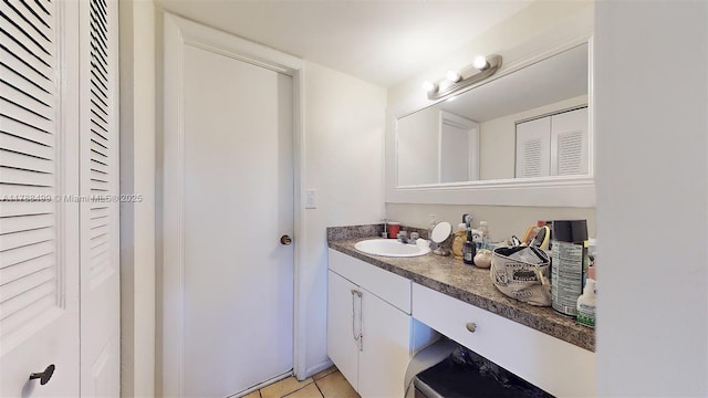 13715 Kendale Lakes Cir Unit Ph-A10, Miami, FL 33183 - bathroom with tile patterned flooring and vanity