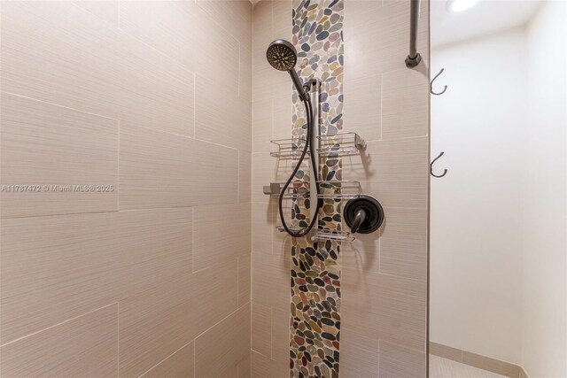 17068 Traverse Cir, Jupiter, FL 33477 - bathroom view of tiled shower
