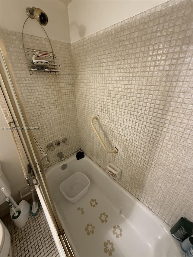 bathroom featuring toilet