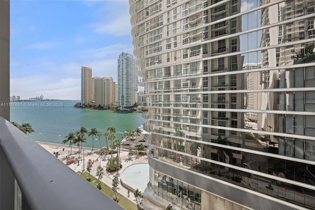 300 S Biscayne Blvd Unit L-802, Miami, FL 33131 - water view featuring nearby urban area