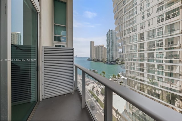 300 S Biscayne Blvd Unit L-802, Miami, FL 33131 - balcony with a water view and a city view