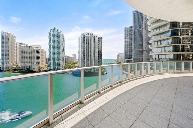 300 S Biscayne Blvd Unit L-802, Miami, FL 33131 - balcony with a view of skyline and a water view