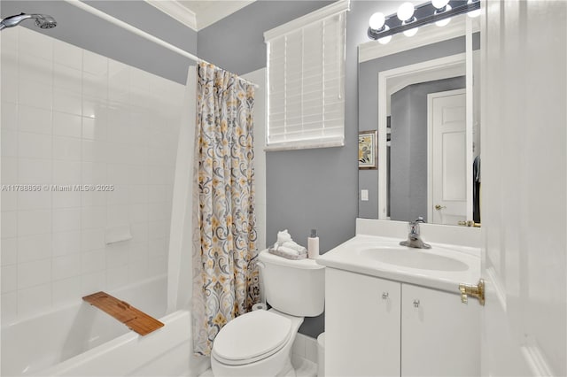 20656 SW 89th Ave, Cutler Bay, FL 33189 - bathroom with shower / bath combo, vanity, toilet, and crown molding