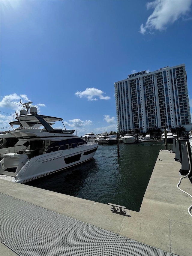17211 Biscayne Blvd, North Miami Beach, FL 33160
