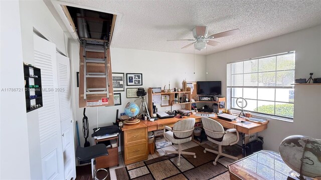 11657 NW 11th St, Pembroke Pines, FL 33026 - office with ceiling fan and a textured ceiling