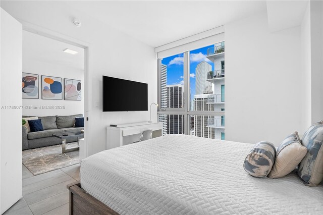 227 NE 2nd St Unit 2901, Miami, FL 33132 - photo 2