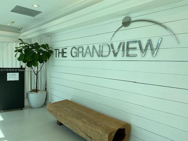 5900 Collins Ave Unit 1505, Miami Beach, FL 33140 - empty room with a textured ceiling