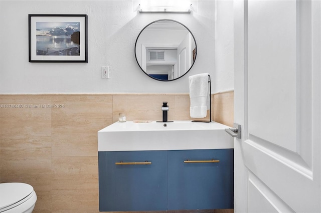 558 NE 94th St, Miami Shores, FL 33138 - bathroom with vanity and toilet