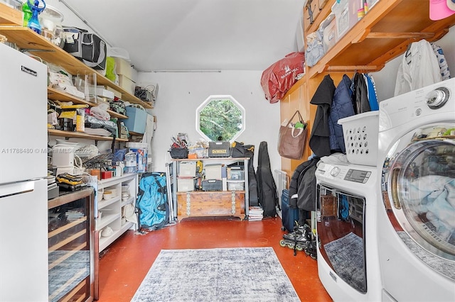 558 NE 94th St, Miami Shores, FL 33138 - washroom featuring beverage cooler and laundry area