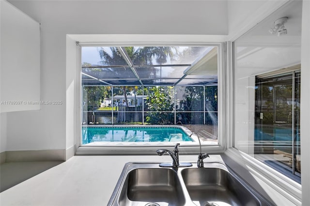 2020 NW 33rd Ct, Oakland Park, FL 33309 - view of swimming pool with a sink