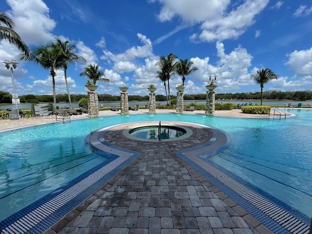 2681 N Flamingo Rd Unit 1501S, Sunrise, FL 33323 - community pool featuring a community hot tub