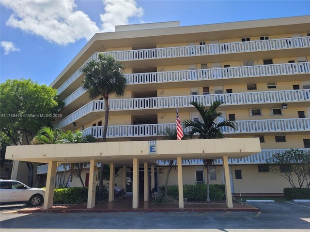 2930 Point E Dr Unit E603, Aventura, FL 33160 - view of building exterior