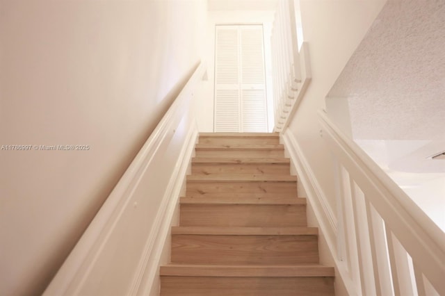 16686 Hemingway Dr Unit 16686, Weston, FL 33326 - view of stairway