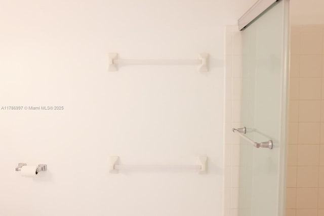 16686 Hemingway Dr Unit 16686, Weston, FL 33326 - full bathroom featuring a stall shower