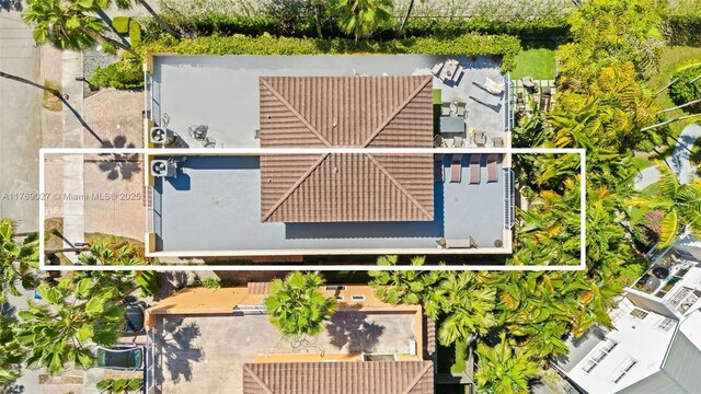 419 SW 5th St Unit 419, Fort Lauderdale, FL 33315 - multi unit property with stucco siding, a tile roof, an attached garage, and driveway
