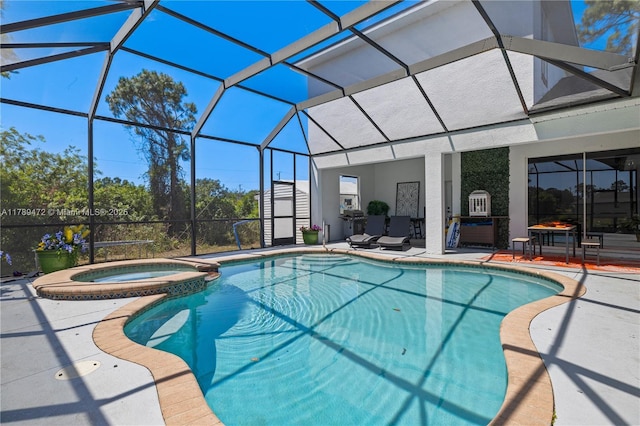 3007 W 8th St, Lehigh Acres, FL 33971 - view of pool featuring a patio area, a pool with connected hot tub, and glass enclosure