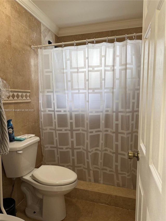 15357 SW 43rd Ter, Miami, FL 33185 - full bathroom featuring toilet, tile walls, ornamental molding, a shower with curtain, and tile patterned floors