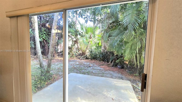 10132 NW 4th, Plantation, FL 33324 - view of entryway