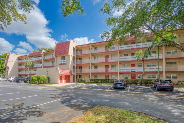 1005 Country Club Dr Unit 408, Margate, FL 33063 - photo 25