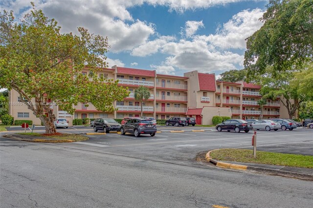 1005 Country Club Dr Unit 408, Margate, FL 33063 - photo 29