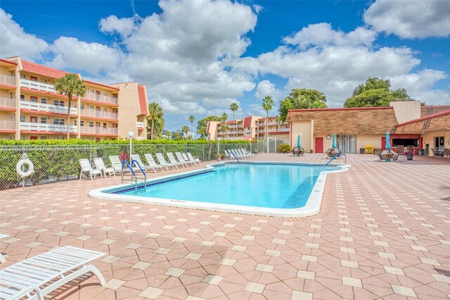 1005 Country Club Dr Unit 408, Margate, FL 33063 - photo 32