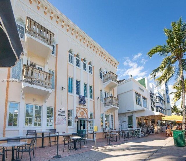 918 Ocean Dr Unit 203, Miami Beach, FL 33139 - photo 2