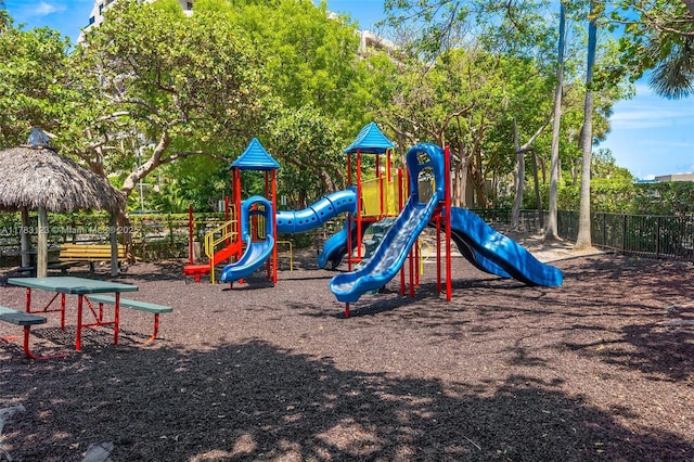 201 Crandon Blvd Unit 333, Key Biscayne, FL 33149 - community playground featuring fence