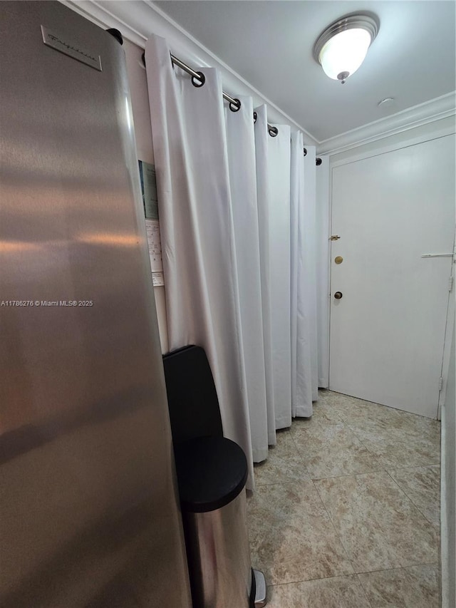 5825 Collins Ave Unit 2D, Miami Beach, FL 33140 - corridor featuring ornamental molding
