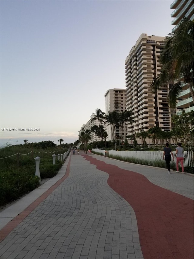 5825 Collins Ave Unit 2D, Miami Beach, FL 33140 - view of community