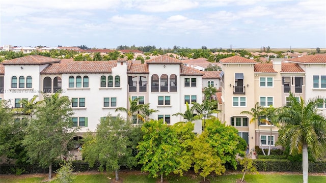 view of building exterior featuring a residential view