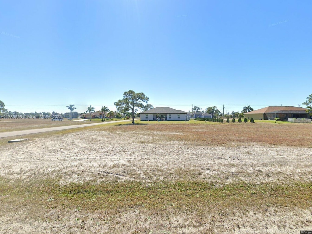 2900 NW 27th St, Cape Coral, FL 33993