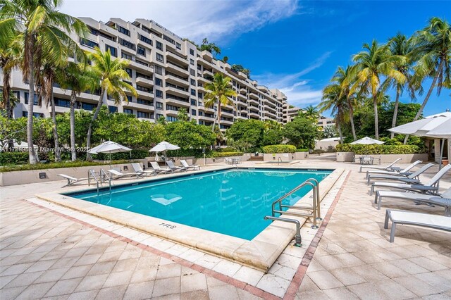 151 Crandon Blvd Unit 138, Key Biscayne, FL 33149 - pool featuring a patio