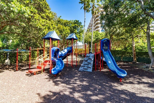 151 Crandon Blvd Unit 138, Key Biscayne, FL 33149 - view of community jungle gym