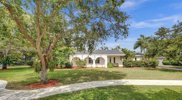 15440 SW 81st Ave, Palmetto Bay, FL 33157 - view of front of house with a front lawn and stucco siding