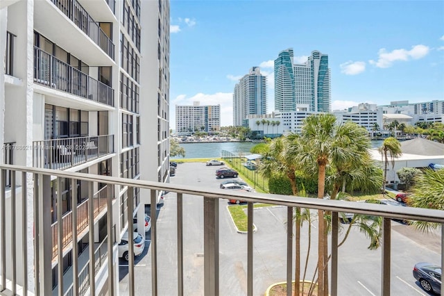 600 Parkview Dr Unit 422, Hallandale Beach, FL 33009 - balcony featuring a view of city and a water view