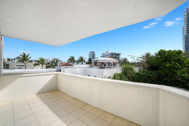 300 S Pointe Dr Unit 405, Miami Beach, FL 33139 - view of balcony