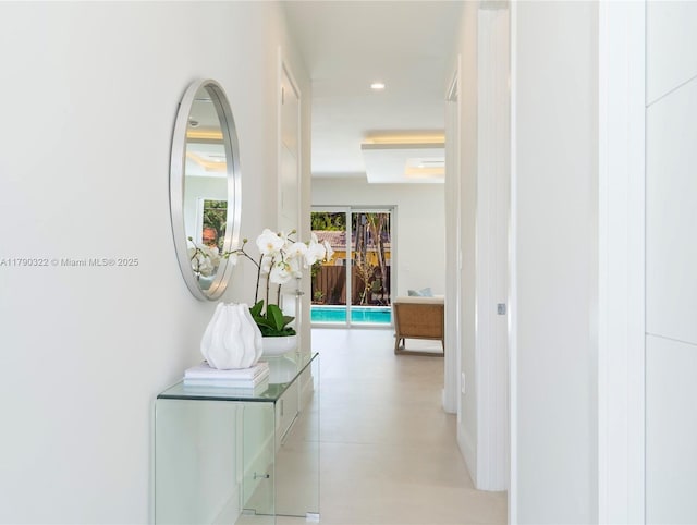 734 NE 14th Ave, Fort Lauderdale, FL 33304 - hall featuring recessed lighting